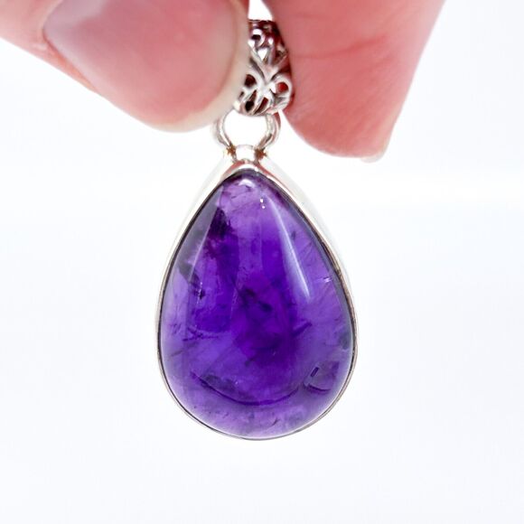 Teardrop Amethyst Pendant | Filigree Bale | Estate Sterling Silver 925 - Picture 2 of 8